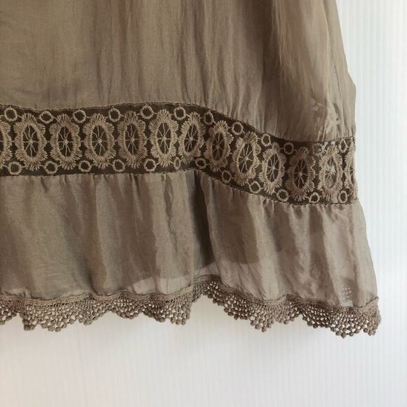 Guisy 100% silk top with crocheted details size small beige made in Italy - Picture 11 of 11